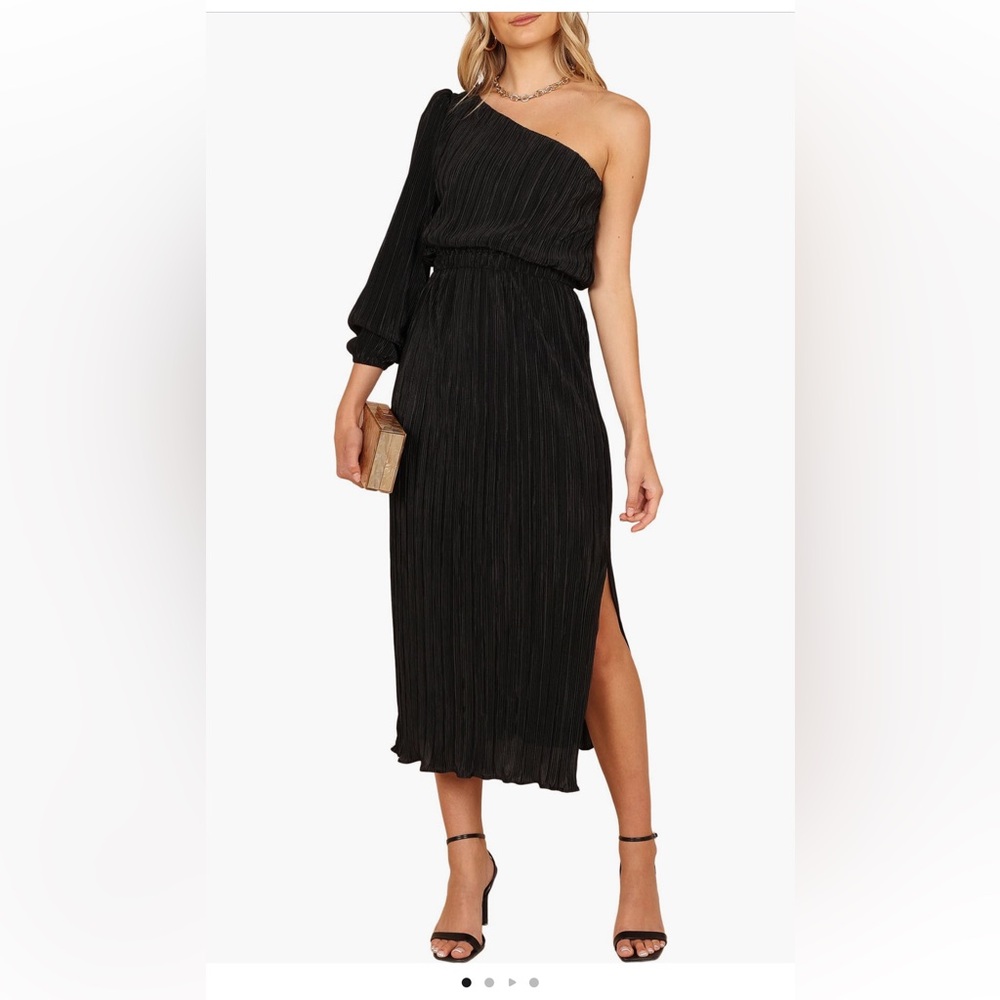 Petal & Pup Pontee Plissé One-Shoulder Midi Dress